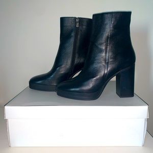 Steve Madden Izara Black Leather Platform Booties